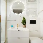 Downtown With Mezzanine By Bookinghost Lodz