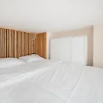 Apartment Downtown With Mezzanine By Bookinghost *