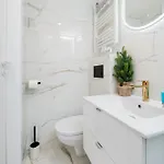 Downtown With Mezzanine By Bookinghost Apartment