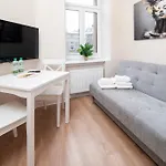 Apartment Downtown With Mezzanine By Bookinghost *