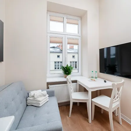 Downtown With Mezzanine By Bookinghost وودج