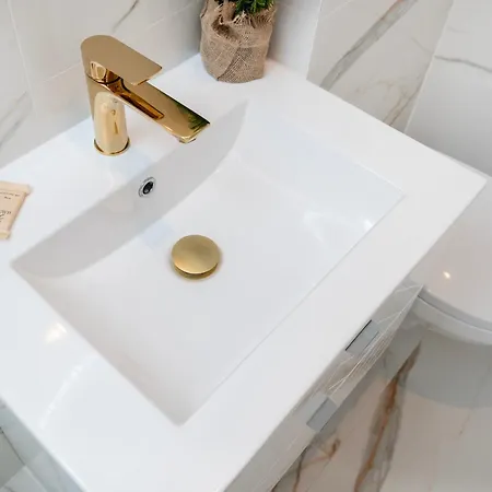 شقة Downtown With Mezzanine By Bookinghost