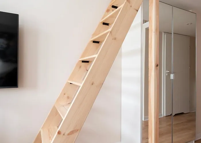 Downtown With Mezzanine By Bookinghost شقة وودج