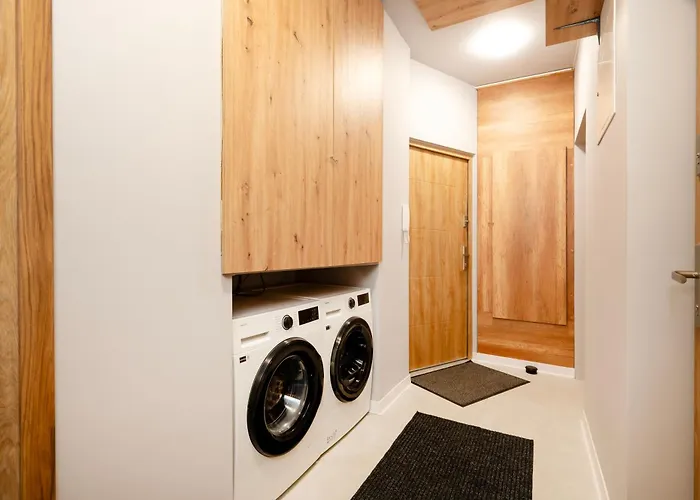 Downtown With Mezzanine By Bookinghost *