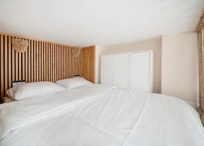 شقة Downtown With Mezzanine By Bookinghost *