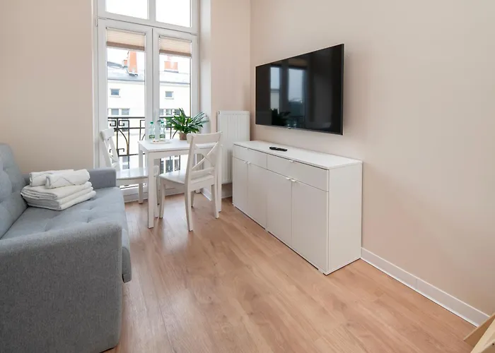 Downtown With Mezzanine By Bookinghost شقة