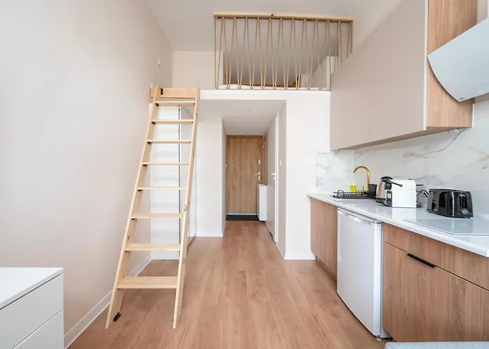 شقة Downtown With Mezzanine By Bookinghost وودج