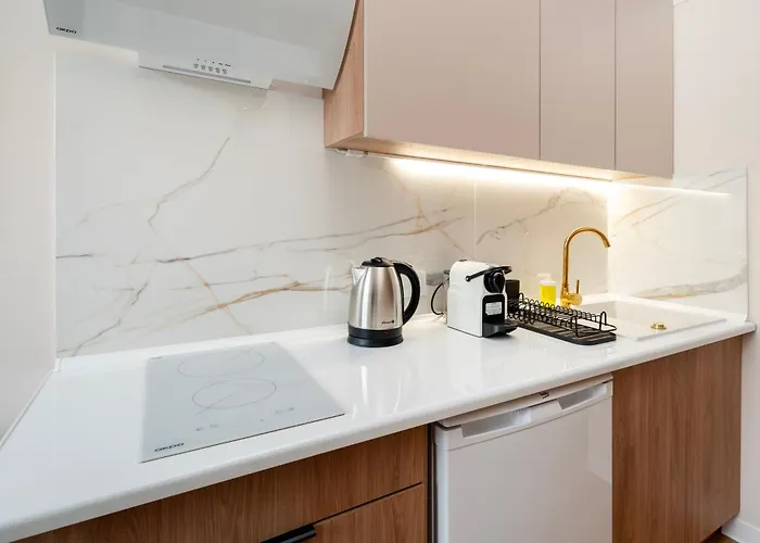 Downtown With Mezzanine By Bookinghost شقة وودج