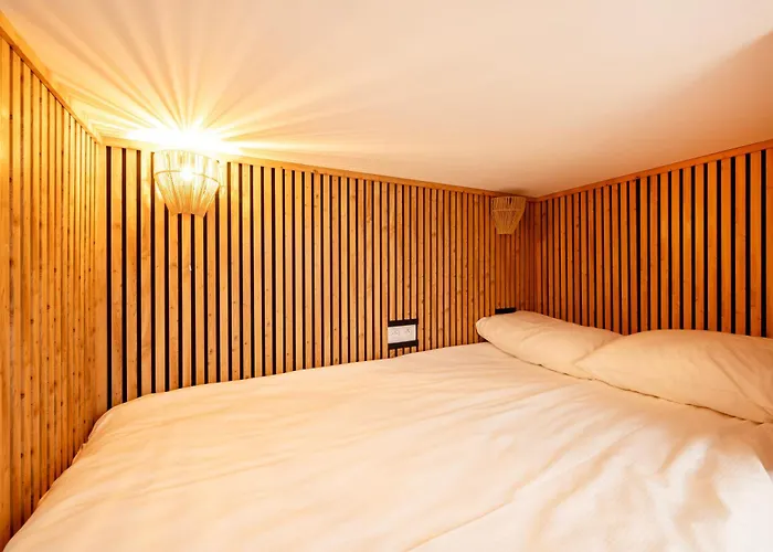 شقة Downtown With Mezzanine By Bookinghost وودج